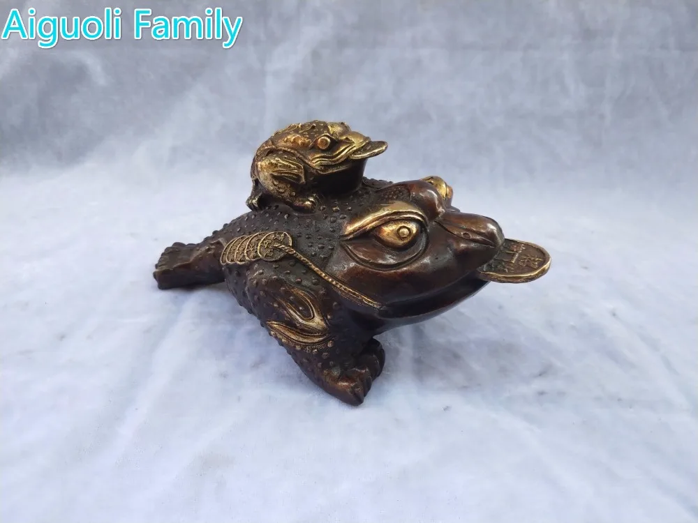 

Home Decoration Fengshui Metal Crafts Animal Sculpture/Art Collection Chinese Old Bronze Gilt 2 Coin Toad Statue