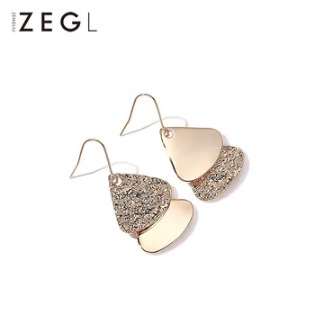 

ZEGL earrings female metal port style 2020 new wave temperament simple fan-shaped earrings retro Korean version of earrings earr
