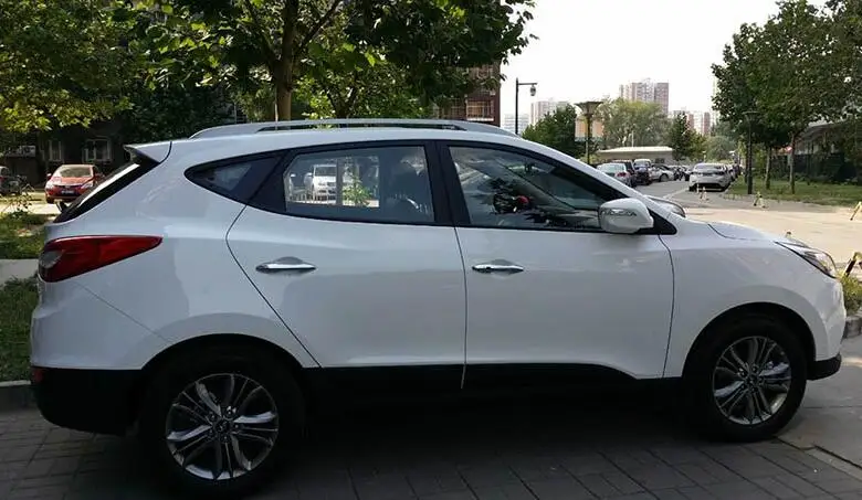حار بيع سبائك الألومنيوم ملصق تثبيت الجانب السكك الحديدية بار حامل سقفي ل IX35 2010 2011 2012 2013 2014 2015 2016 2017