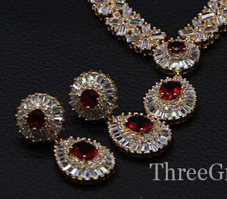 ThreeGraces Великолепный серебряный цвет CZ Большой Королевский Синий капли воды ожерелье Серьги африканские ювелирные комплекты для невест JS029 - Окраска металла: gold plated red