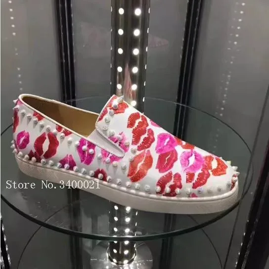 

2018 Follwwith Flower Print Men Loafers Casual Shoes Rivets Studded Round Toe Spikes Men Flat Shoes Sapatos Shoes Mens