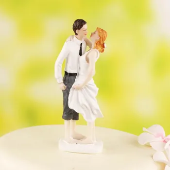 

Resin Bride & Groom Beach Wedding Cake Topper Decoration Kissing Wedding Party Decoration Favor Figurine Cake Topper Craft Gift