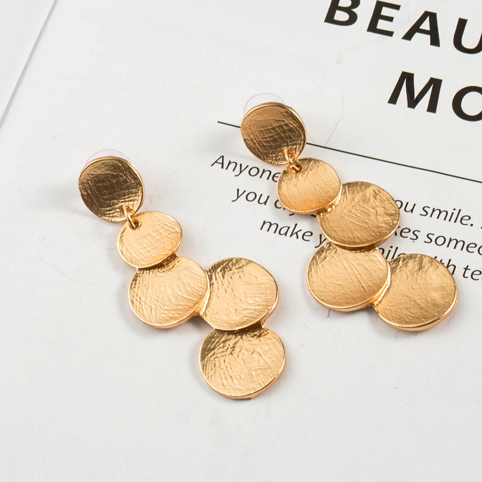 

2019 New fashion golden alloy earrings for women Trendy Circular sequined dangle earring Charm jewelry Women's accessories gifts