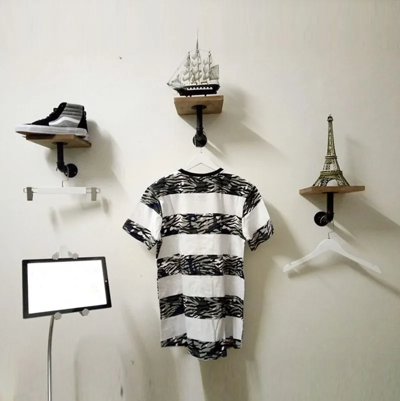 2877929209_1874673513