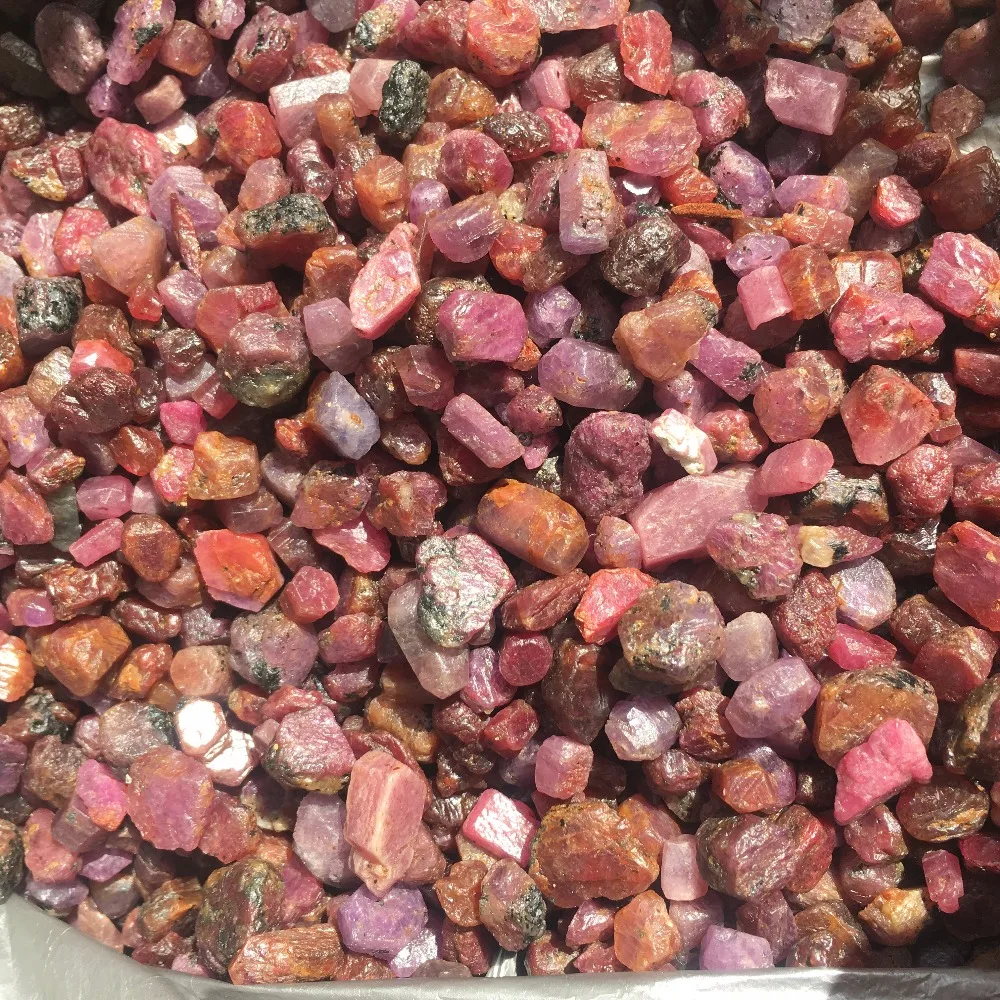 100 г Редкий Натуральный Красный Корунд необработанный драгоценный камень рейки целебные кристаллы грубые смешанные размеры Рубин драгоценный камень Гравий как образец коллекции