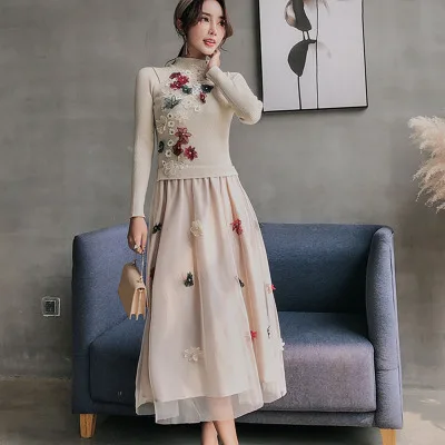 Высококачественное роскошное подиумное трикотажное платье для женщин, облегающее повседневное осенне-зимнее вязаное платье-свитер с длинным рукавом и вышивкой - Цвет: apricot