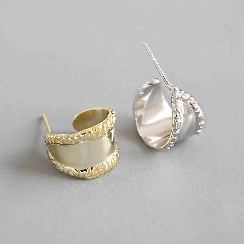

S925 Silver Wide Face Drop Ear for Female Ear Jewelry Gift INS Winds Simple Retro Temperament Ear Nail