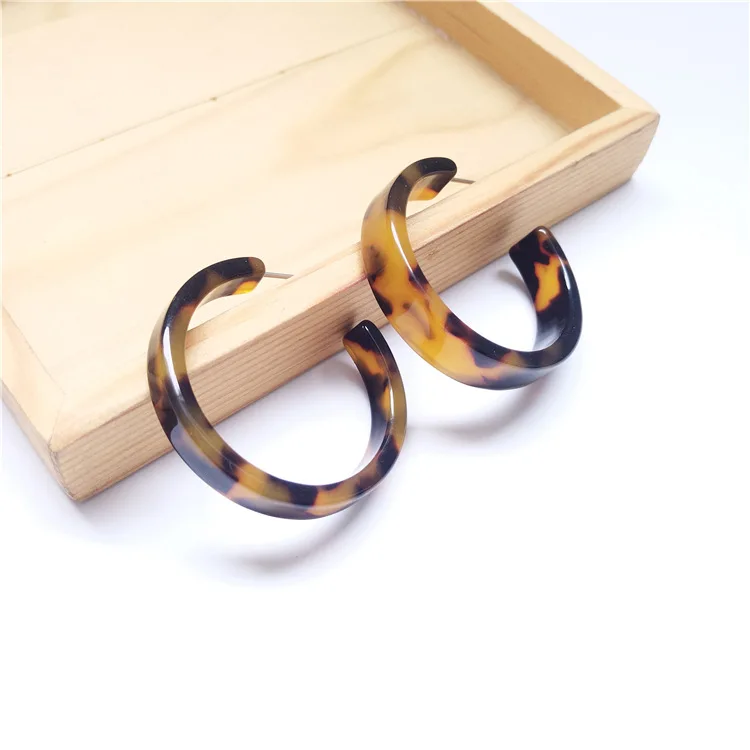 

Temperament Earrings European and American Personality Leopard Pattern Round Acetate Ear Ring Earrings Female Ornaments