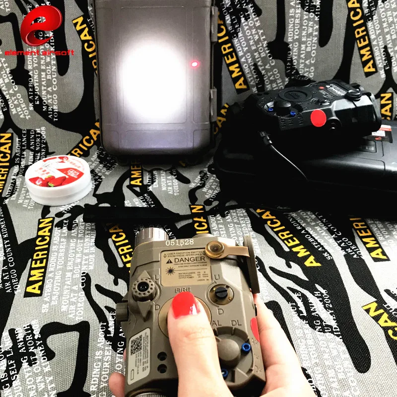 Element Airsoft La An/Peq-15 Fucile Luci Softair Tattico Punto Rosso Integrato Con Laser Rosso & Ir Arma Spotlight Caccia