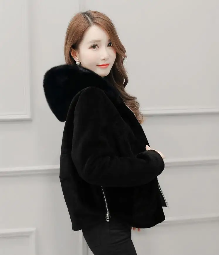 Новинка, зимнее пальто из искусственного меха, женское короткое пальто из искусственного лисьего меха с капюшоном, модное пальто красного и черного цвета - Цвет: Черный