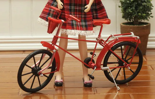 1 шт 1/6 кукольный домик Миниатюрный велосипед кукольный велосипед для Blyth, Pullip, azone, куклы-Барби, BJD, ICY, Lati - Цвет: red