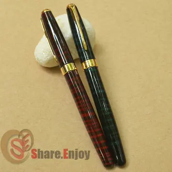 

2 PCS BAOER 388 RED GRAIN VS GREEN GRAIN AND GOLDEN MEDIUM NIB FOUNTAIN PEN