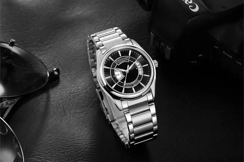 men watch 3