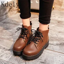 Ботильоны с круглым носком; женские ботинки на шнуровке на плоской подошве; Байкерская обувь черного цвета в стиле милитари; botas mujer; Ботинки Martin в байкерском стиле