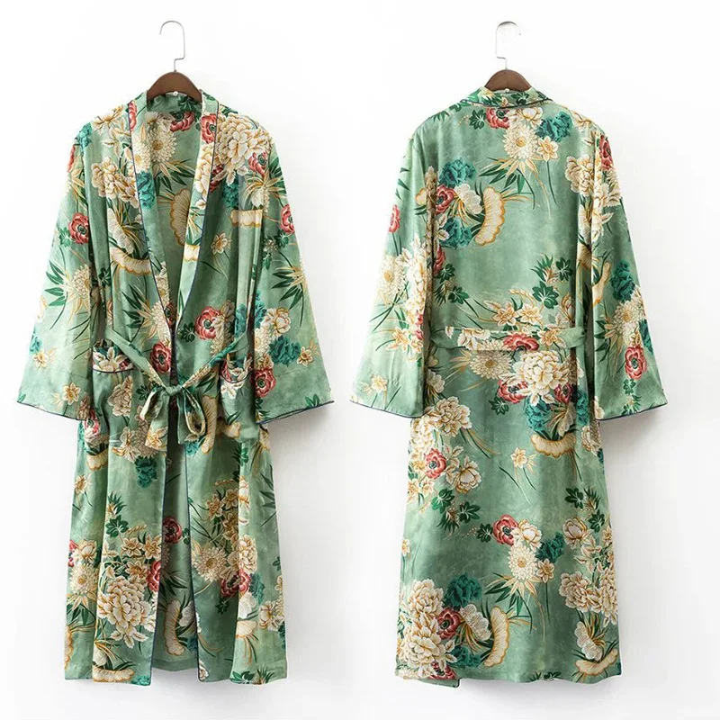 

2019 Spring and Summer Printed Nightgown Plus Size Silk Robe Female Night Robe Coat Bathrobe Cardigan Jacket Women RE2274