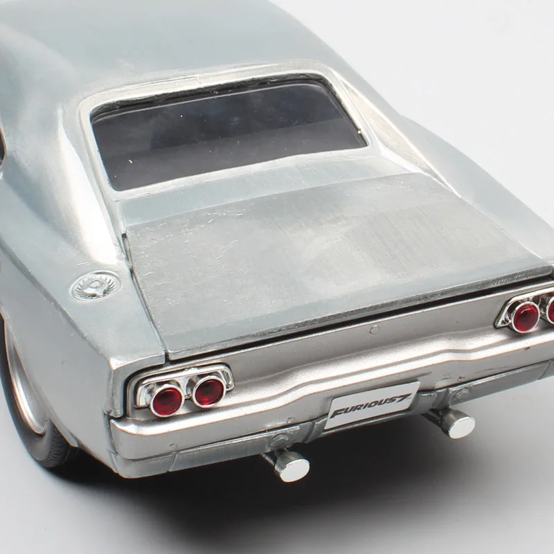 1/24 Jada 1968 Dodge зарядное устройство гоночный литой автомобиль металлические модели миниатюрный маленький автомобиль Хобби игрушки для детей коллектор серебро