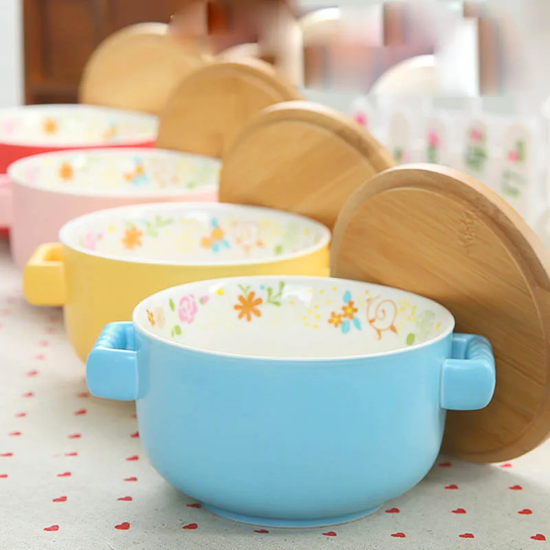 

Creative Korean Janpanese Style Lovely Soup Tureen with Wood Lid 700ml Capacity Two Ears Ceramic Tureens for Soup Food Noodles