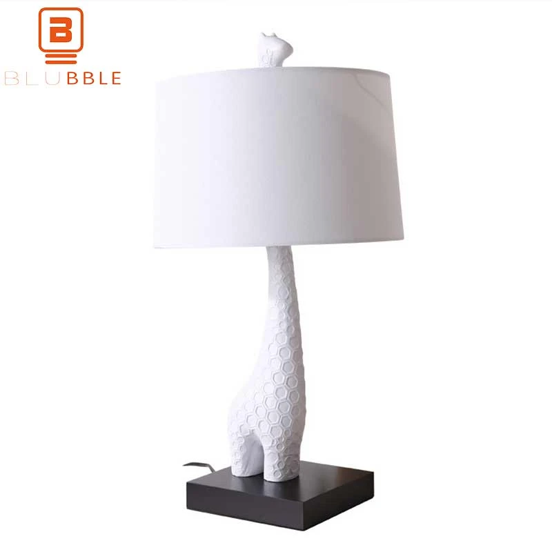 giraffe bedside lamp