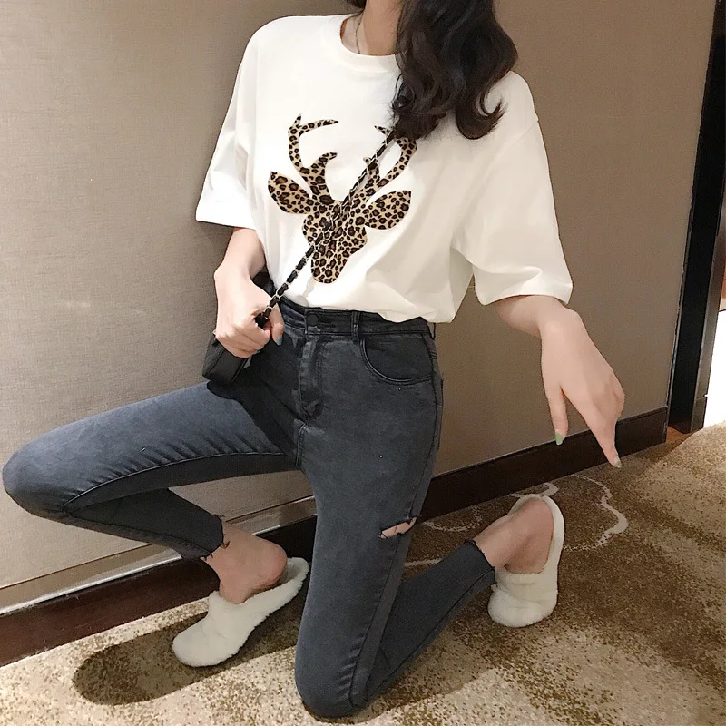 Простая футболка женская летняя Корейская стильная повседневная свободная