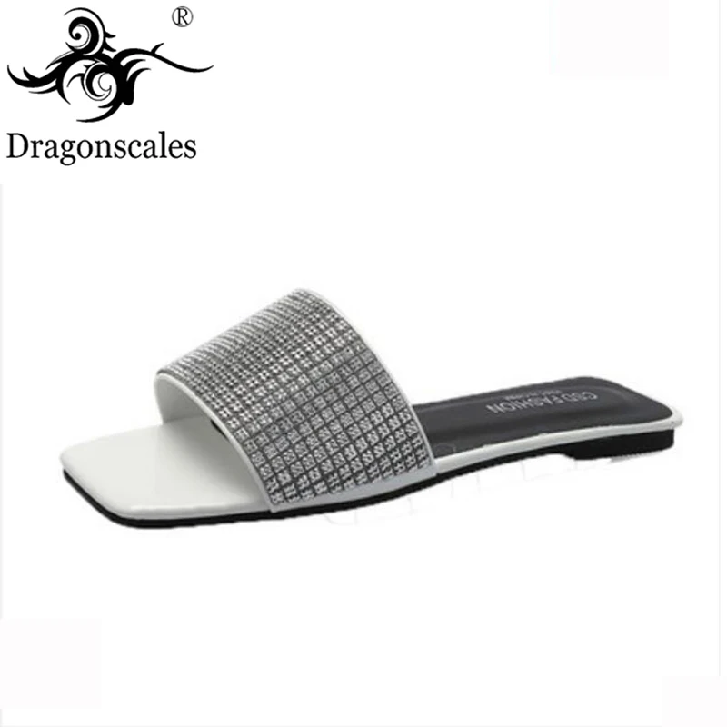 

New Sequins Women's Slippers Fashion Trend Wild Korean Version Of The Simple Summer Beach Shoes Lightweight Comfortable Sandals