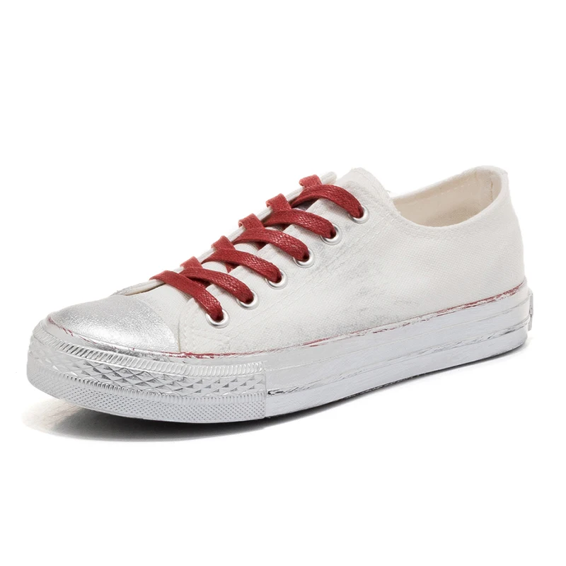 

Small dirty shoes new student wild canvas shoes female fashion wild models.