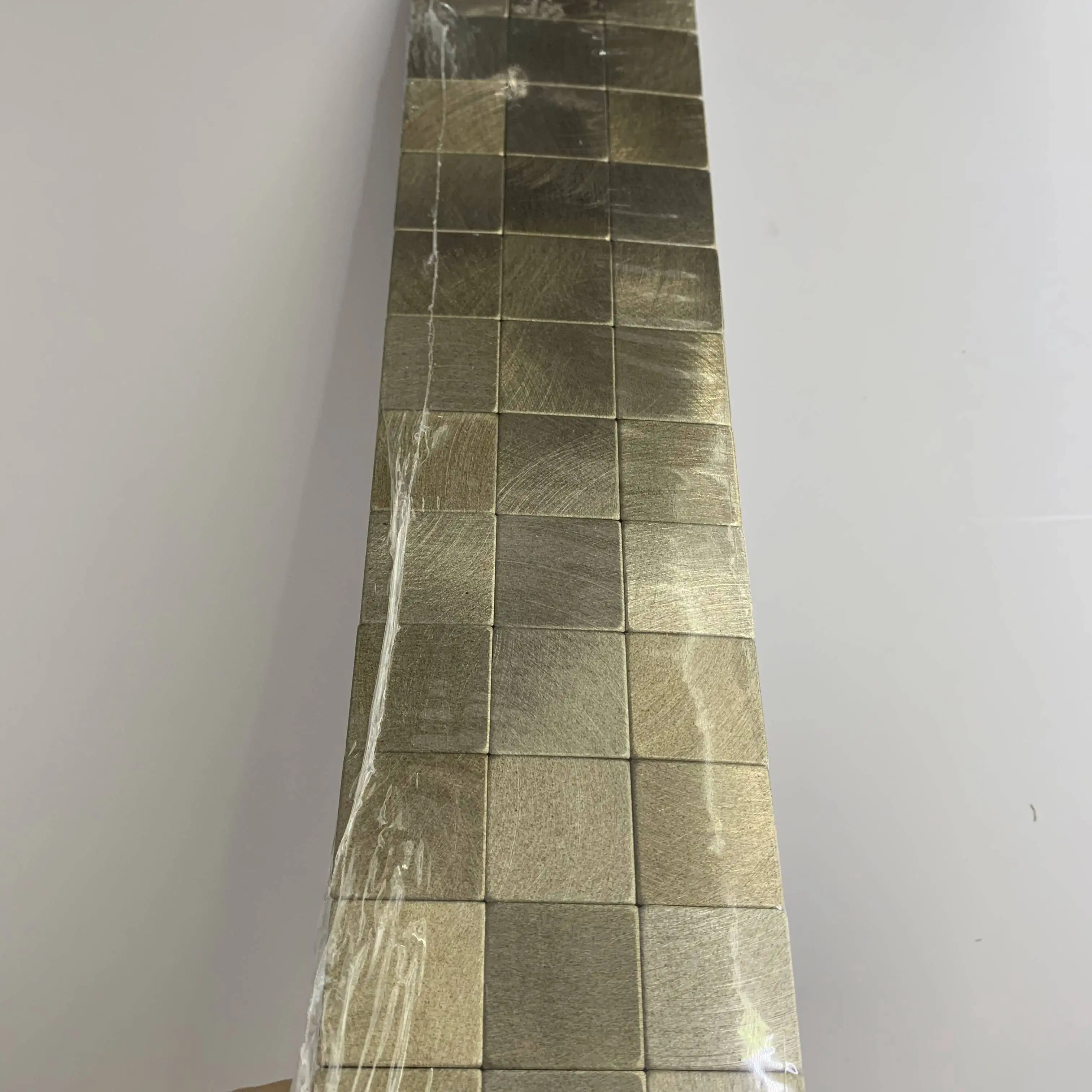 Золотая самоклеящаяся кухонная плитка backsplash алюминиевая LSAP03|tv background|foil tilescrystal