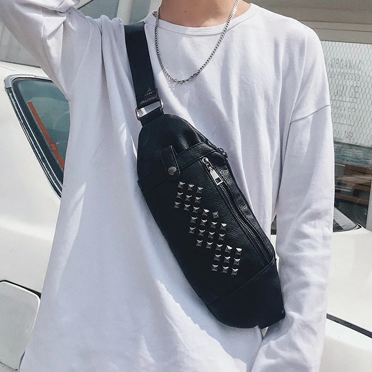 

hot 2019 Women/Men fanny packs rivets Chest/waist bags designer leather waist pack Small Satchel Free Shipping