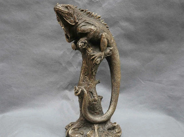 

14'' Pure Bronze lizard Climb On Tree Statue Animal Figurine