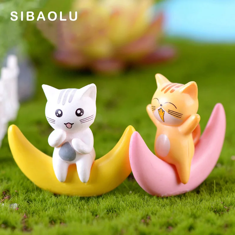 

2pcs Moon Lover Cat Figures Dating Miniature figurine wedding decoration doll fairy garden statue Home Gift Moss garden
