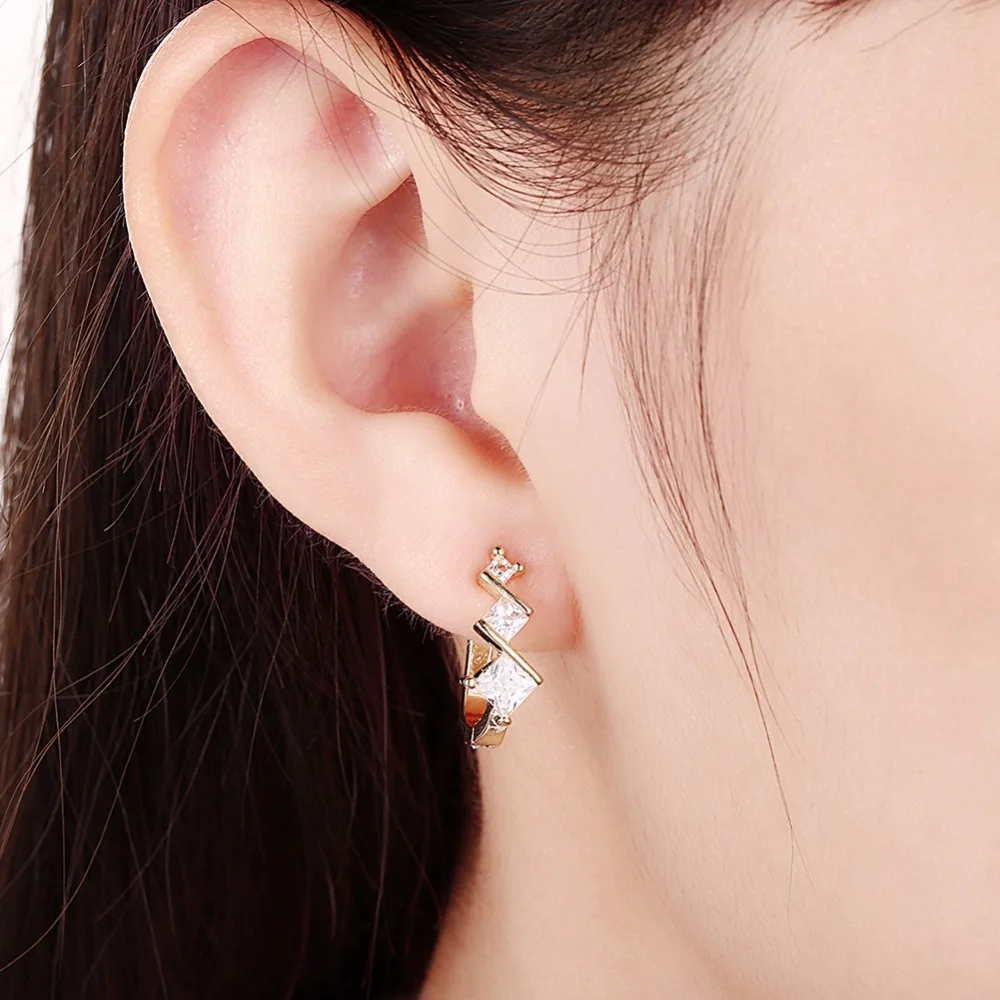 CHUKUI Christmas Jewelry Korean Small Rhinestone Crystal Hoop Earrings Gold Hoops Boucle D'oreille Femme 2018 (8)