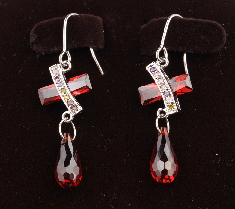 

Shape Red Garnet Gems 925 Sterling Silver Trendy Jewelry Drop Dangle Earring S5680