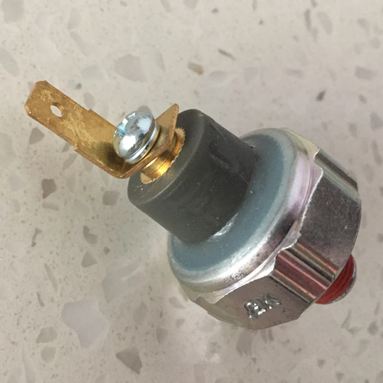 

Oil Pressure Sensor for Great wall Haval H3/H5/Wingle 4G63/4G64/4G69 Mitsubishi engine Oil sensor plug
