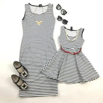 

Mother Daughter Dress Flowers Printing Stripe Europe&America Mom Girl Party Sleeveless Dresses Mum Mommy and Me Outfits Clothes