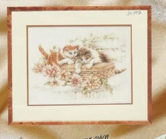 CS-356 cross stitch kit 2 kitties cats kittens play flower Lanarte 34197.jpg
