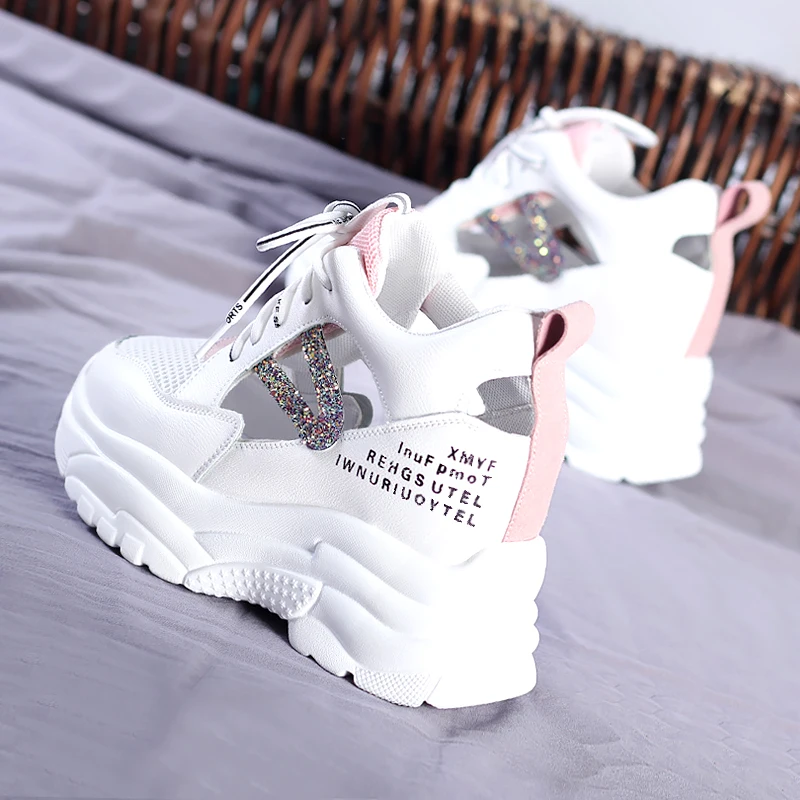 

2019 summer hollow mesh breathable old shoes female ins tide net red small white net shoes thick bottom increased women's shoes