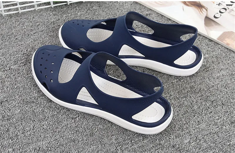 2019 New Non-slip Student Soft Bottom Jelly Shoes Round Toe Cut-out Women Beach Sandals Hole Shoes Summer Plastic Female Sandals (11)