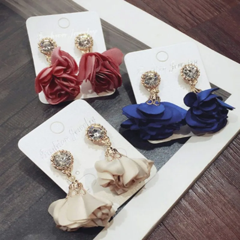 

Fashion Zinc Alloy Earrings For Women Rhinestone Cloth Brincos Fabric Beautiful Flower Stud Earring Pendientes Za Jewelry