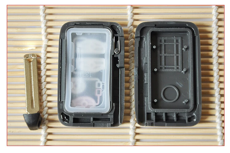 丰田3+1键智能卡遥控器替换壳（3）