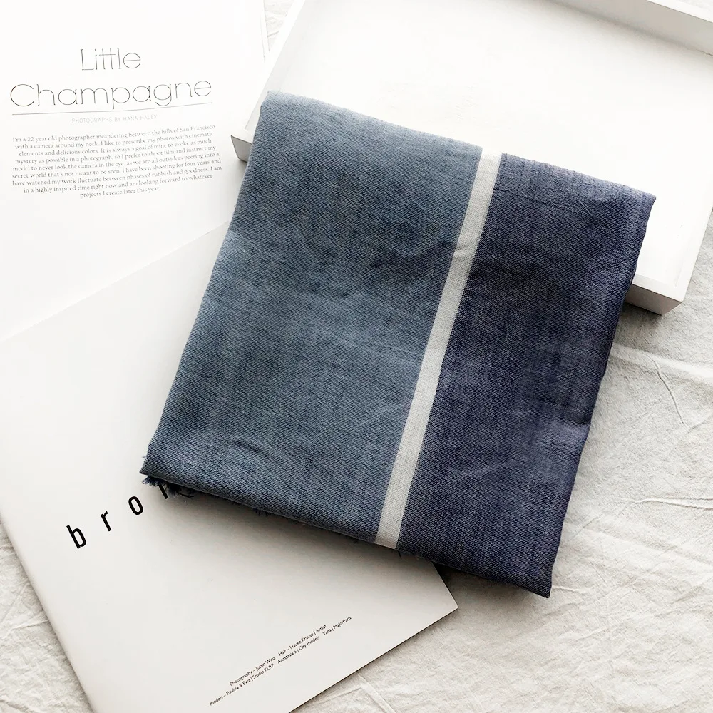 10826552401_605140613