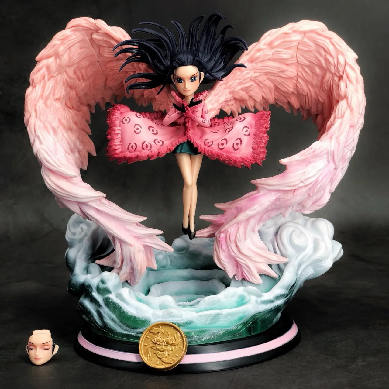 

Anime One Piece Nightmare Wing Nico Robin Action Figures GK Model Toys 19cm