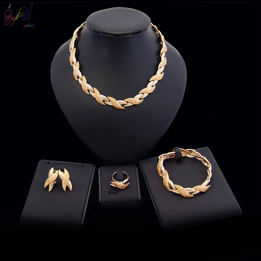

Guangzhou Yulaili Fashion Jewelry High Quality Gold Color Ladies Costume Four Jewelry Sets