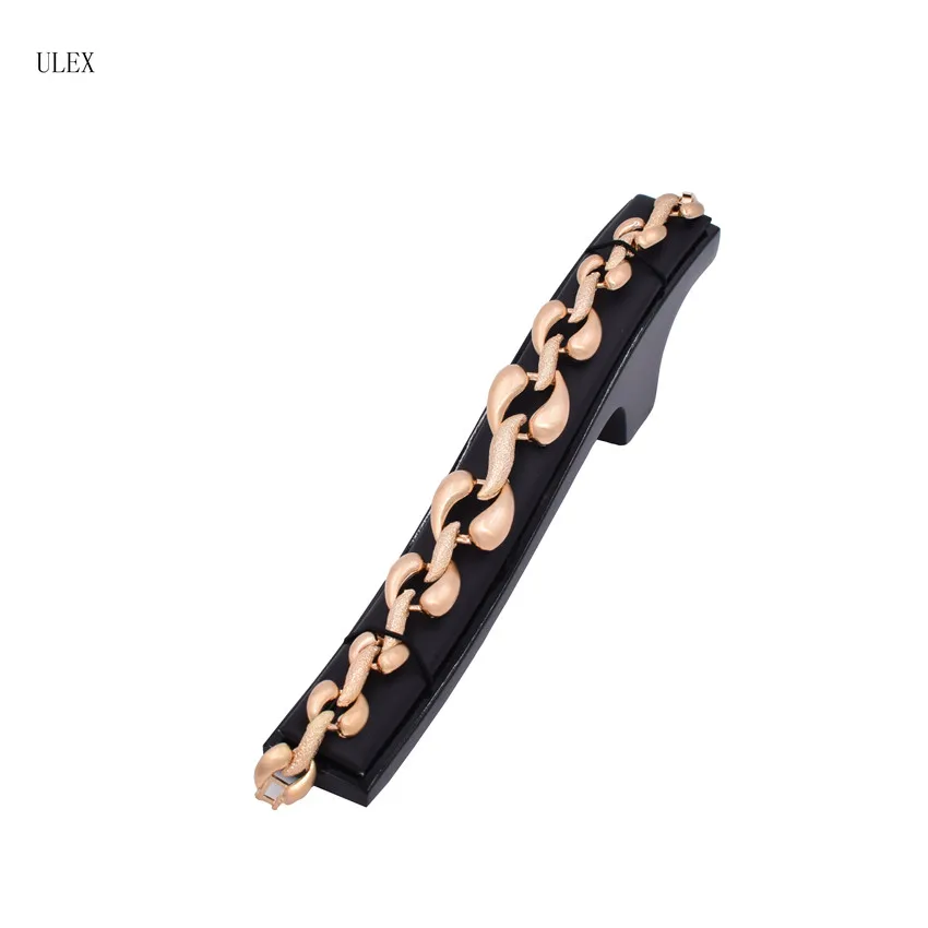E (12)_