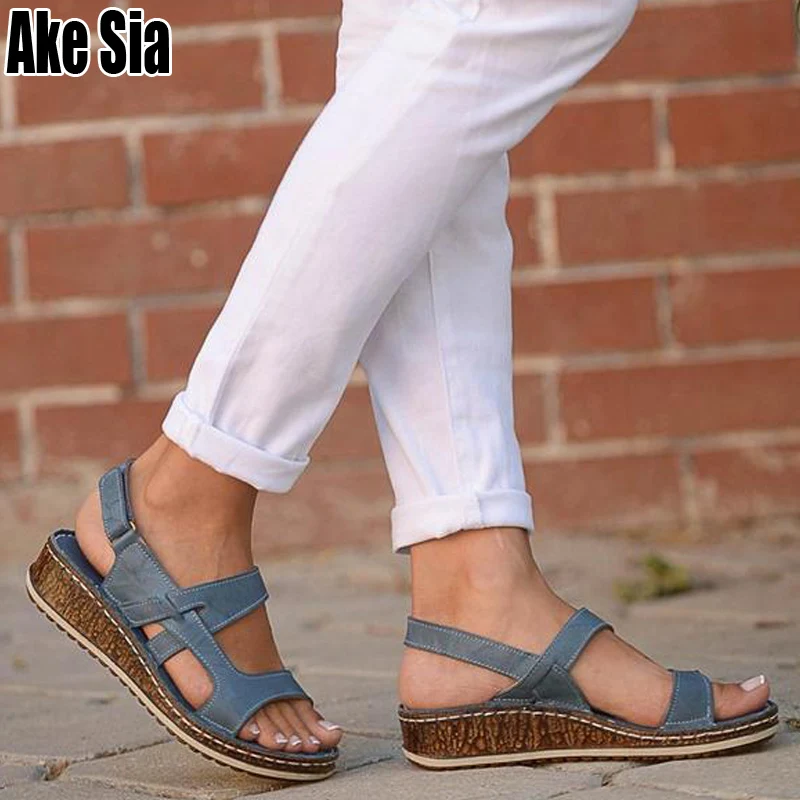 

Women Sandals Retro Style Fashion Lady Summer wedge Heel Buckle Sandals Casual Rome Large Size Sandals Mujer Zapatos Y15