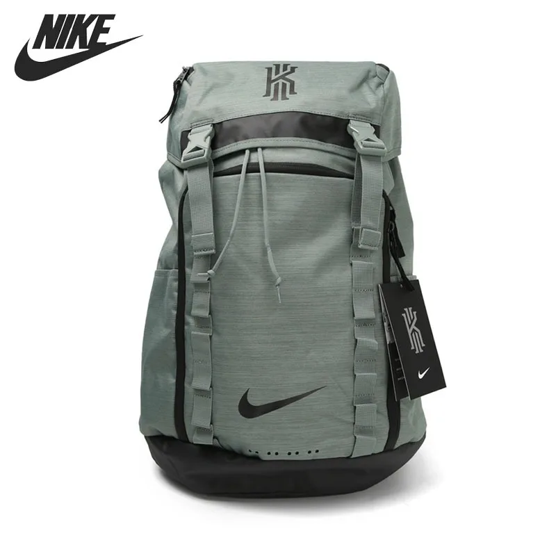 black nike trainers mens
