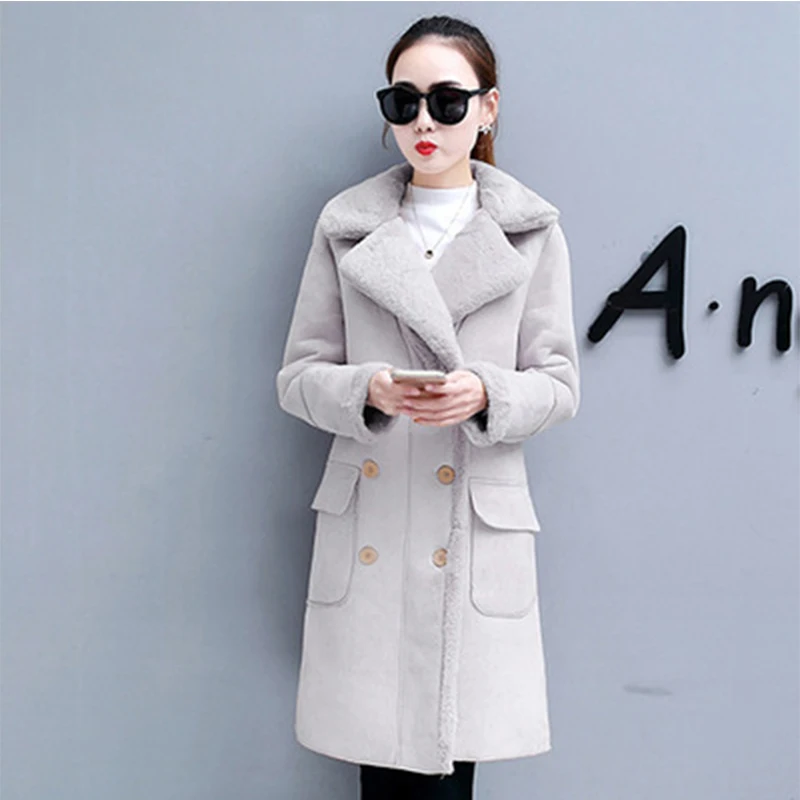 

New Kind of Lamb Fur Jackets Women's Thickened Double-row Button Overcoat in the Long Deer Fur Turn-collar Cotton coat women