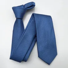 Новое поступление года британский стиль нежный Для мужчин Тощий шеи Галстуки модные Повседневное Для мужчин в горошек Темно-синие Галстуки 6.5 см Gravata тонкий точки галстук