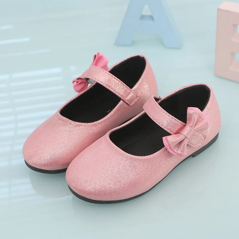 pink Обувь для девочек; блестящие кожаные кроссовки принцессы с бантом; коллекция года; весенние детские танцевальные вечерние туфли; туфли на плоской подошве для маленьких девочек; Свадебная детская обувь - Цвет: pink