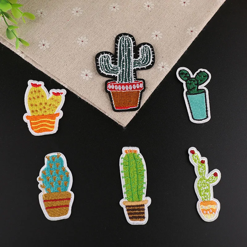 

1Pcs Cactus Embroidery Patch Heat Transfers Iron On Sew On Patches for DIY T-shirt Clothes Stickers Decorative Appliques 47259