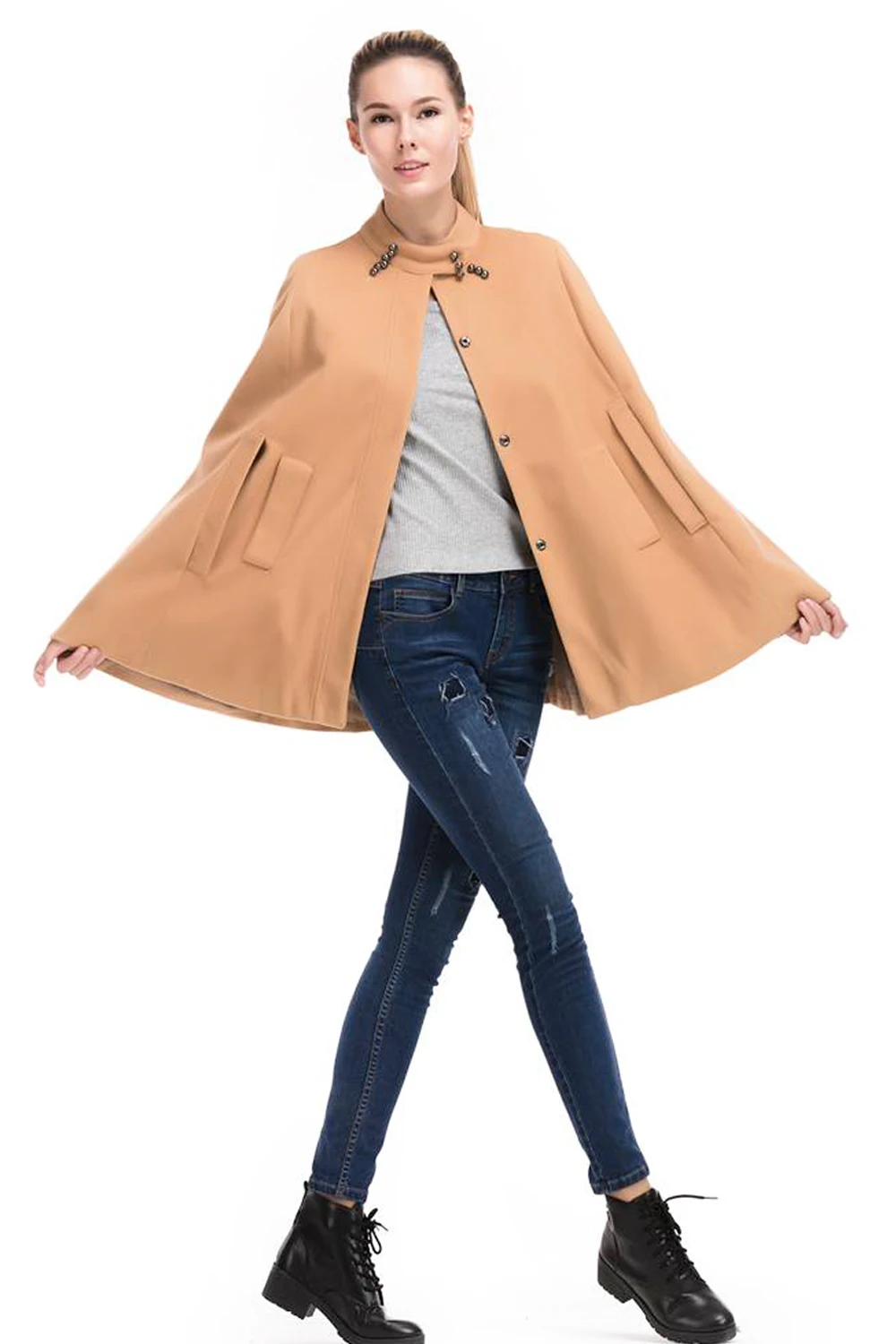 

2017 Winter Womens Capes and Ponchos Fashion Cardigan Autumn Winter Warm Runway Catwalk Street Snap Cape Lady coat
