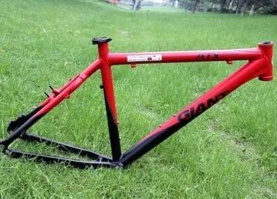 giant atx red and black